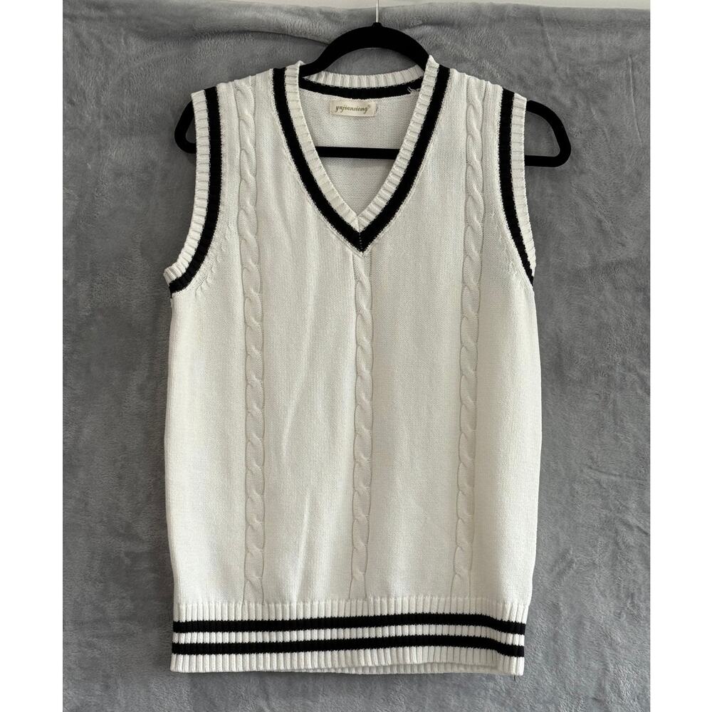 Cricket Sweater Vest White Black Cotton V Neck Tennis Old Money Cable Womens M/L